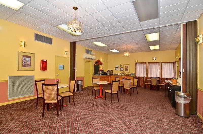 Econo Lodge Inn & Suites Fort Oglethorpe Exterior photo